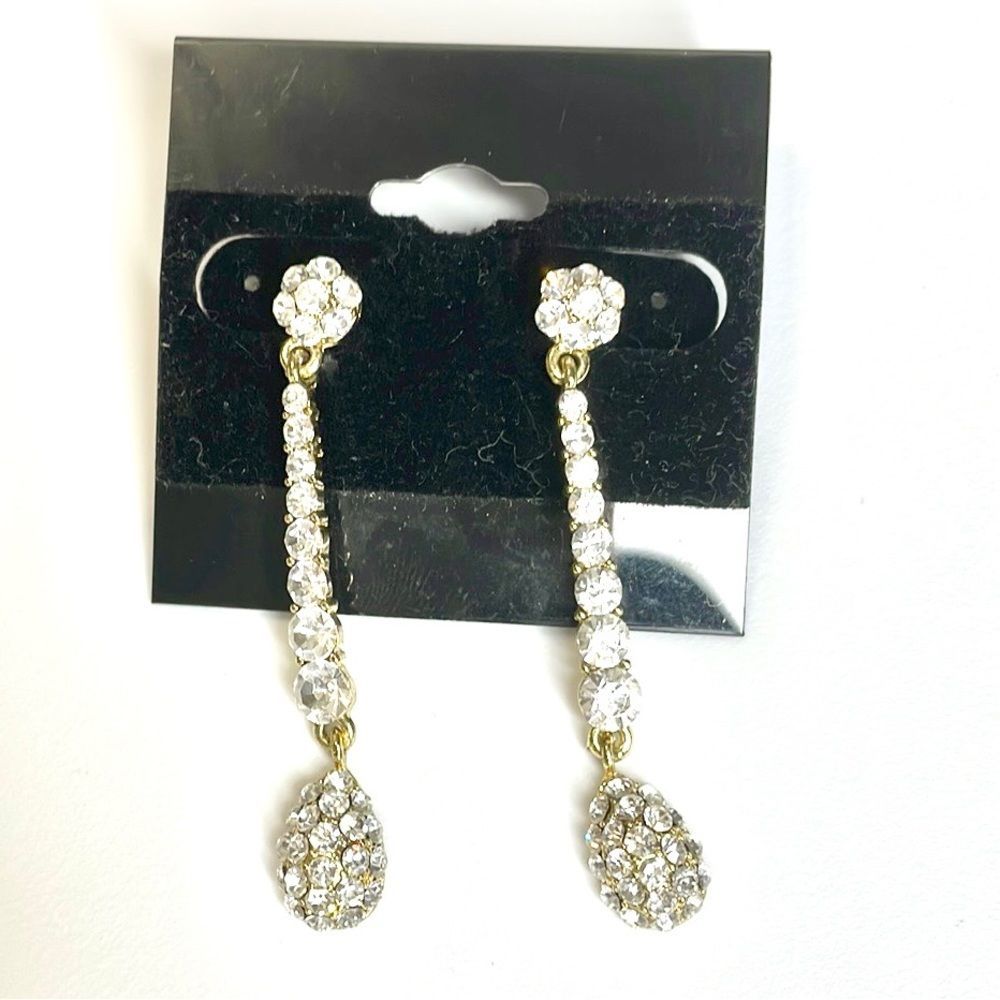 Tear Drop Diamond Rhinestoned Crystal Dangle Earrings